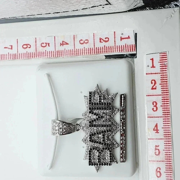 "925 Sterling Silver Plated CZ Pendant, INUS1BR285 - Picture 9 of 9